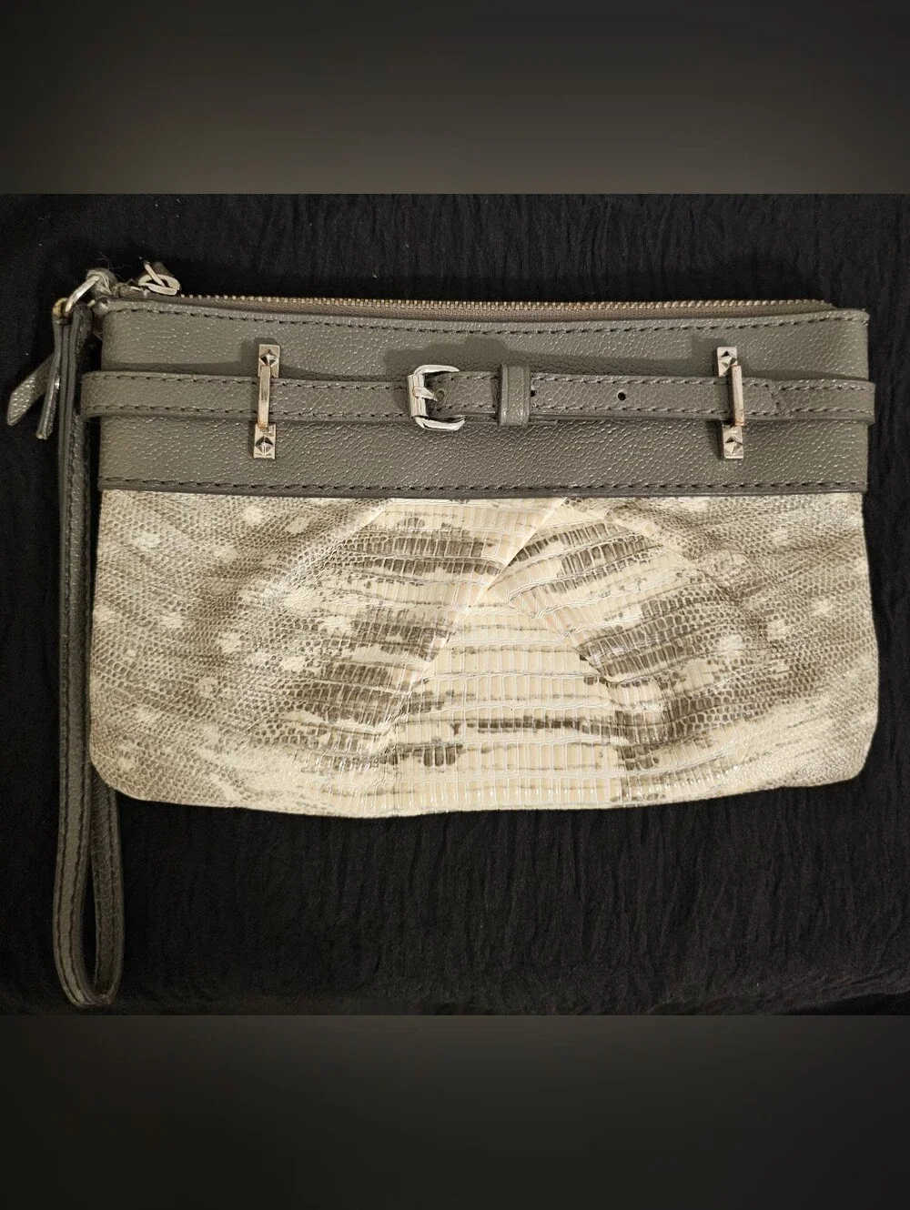 Simply Vera Wristlet